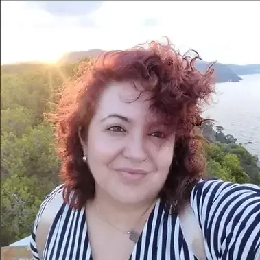 Elena Piles — Escritora